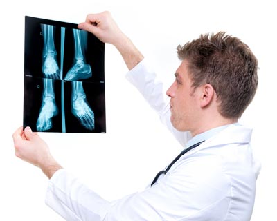 How To Find The Best Podiatrist: 9 Tips From The Experts