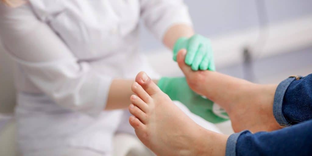 Non-Surgical Treatment for Plantar Fasciitis – What Are Your Options